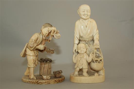 Two Japanese ivory okimono, early 20th century, 12.5cm